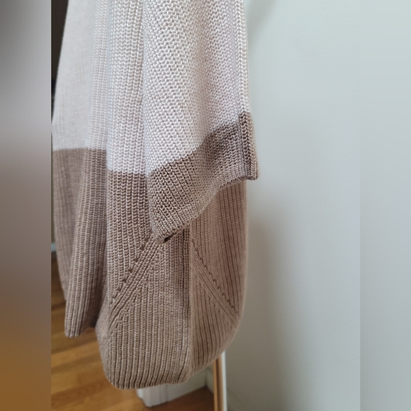 Matty M Women's Color Block Sweater - Cream, Taupe, and Brown - Picture 4 of 10